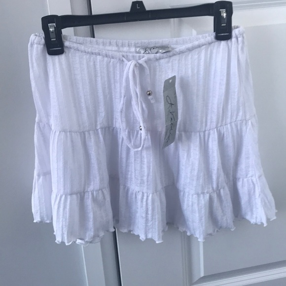 NWT White coverup skirt - Picture 2 of 4